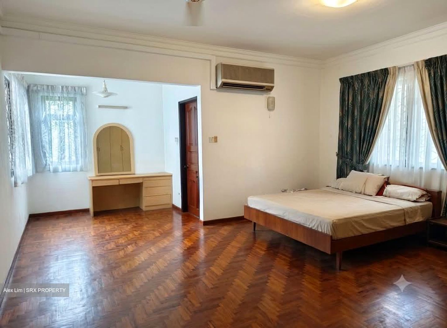 Truro Road (D8), Terrace #595789011